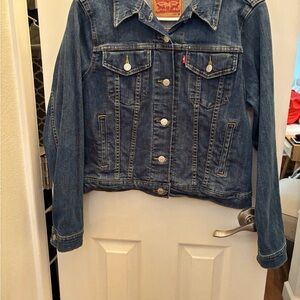 Levi’s Jean Jacket NWOT